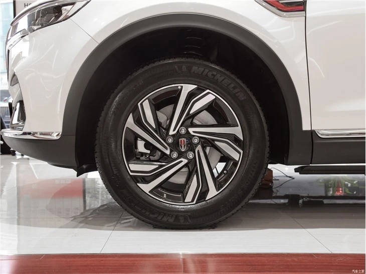 4-Wheel-Drive Petrol Car Hongqi HS5 Chinese Cheap Gasoline Vehicles 2.0T 224HP Hongqi HS5 Used Car