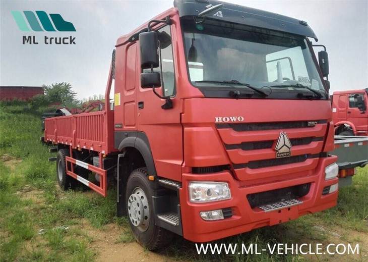 Sinotruk HOWO Manufacturer 4X2 4X4 All Wheel Driving Awd 5 10 Tons Mini Flatbed Stake Lorry Box Cargo Dumper