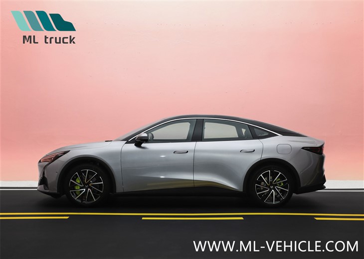 2024 Arcfox Alpha S5 EV Sedan