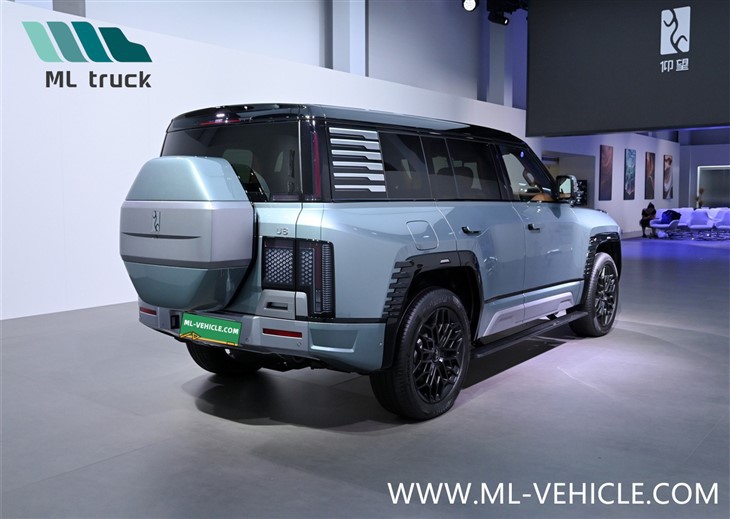 BYD YangWang U8 PHEV SUV Luxury Edition