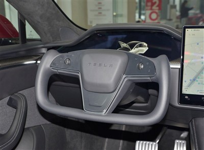 Tesla's Nuevo Yugo Dirección Volante