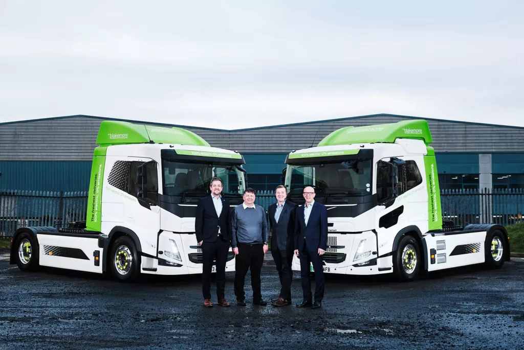 BMW despliega dos camiones eléctricos en la fábrica de Leipzig