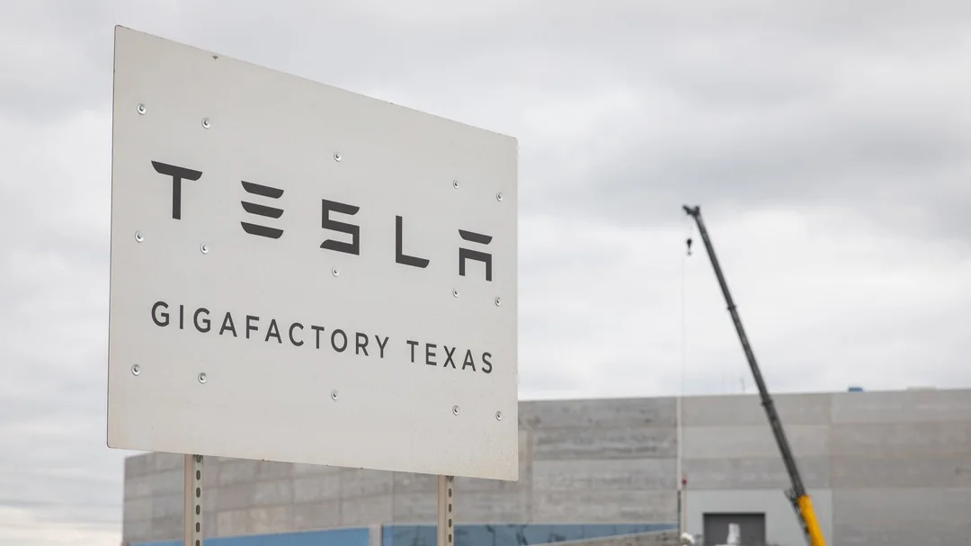 La fábrica de Tesla en Texas supuestamente vierte aguas residuales tóxicas al...