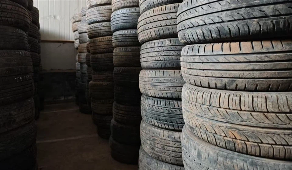 Neumáticos de coche usados